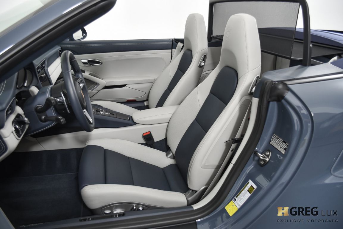 Porsche - Porsche Exclusive options: Interior trim package with contrasting  leather - seat centres; interior trim package with contrasting leather -  armrests; dashboard trim package in leather, air vent slats in leather